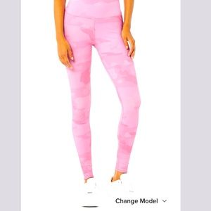 Alo yoga High-Waist Vapor Legging pink camo size small